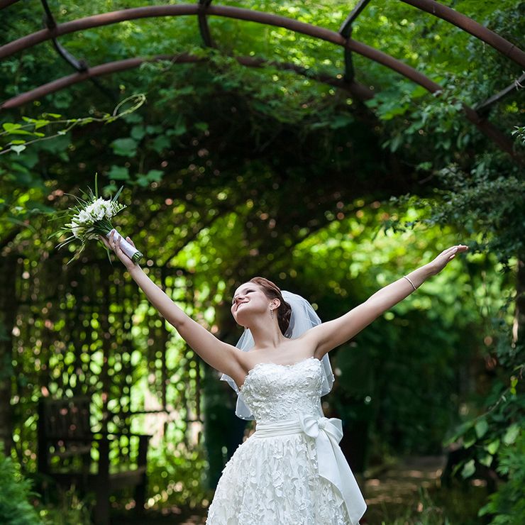 Bridal style Red in Summer Vintage