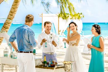 Beach blue real weddings