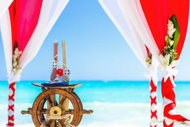 Beach red wedding ceremony decor