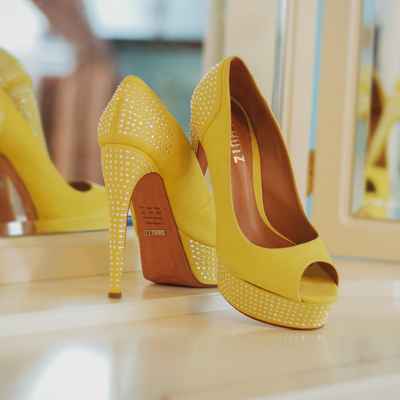 Yellow bridal style