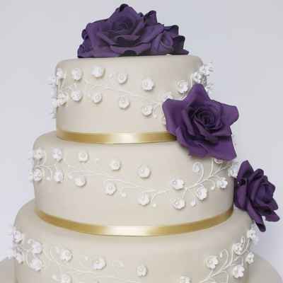 Purple wedding cakes