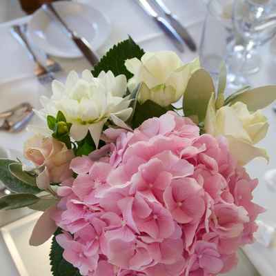 Pink wedding floral decor