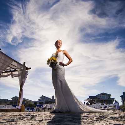 Beach white wedding photo session ideas
