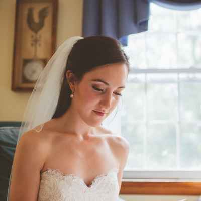 Ivory bridal hair and make-up