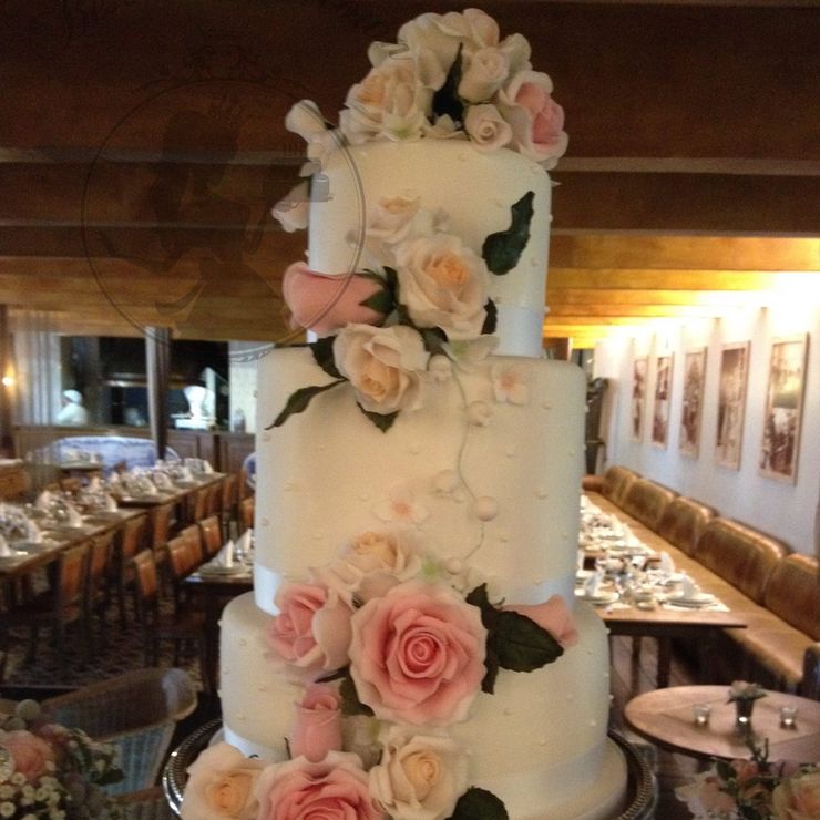 Romântic wedding cake