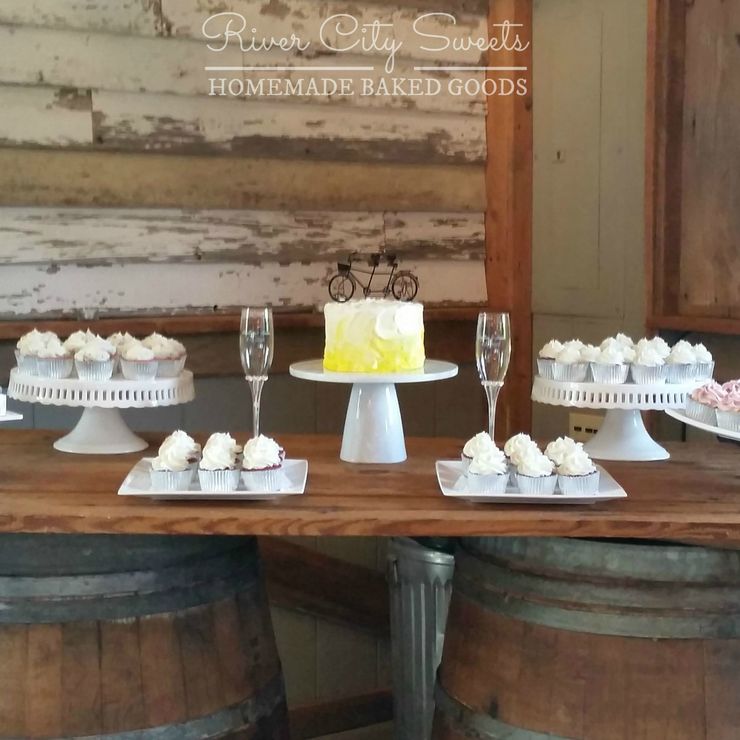 Wedding Cakes and Dessert Displays