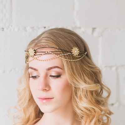Gold bridal hair and make-up