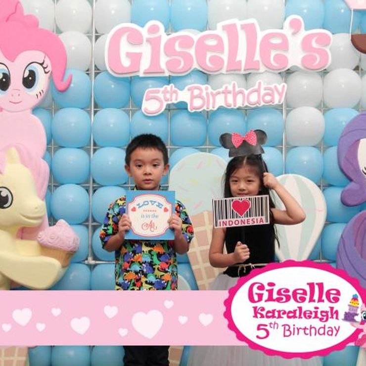 Giselle Birthday Photobooth
