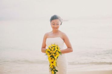 Beach yellow rose wedding bouquet