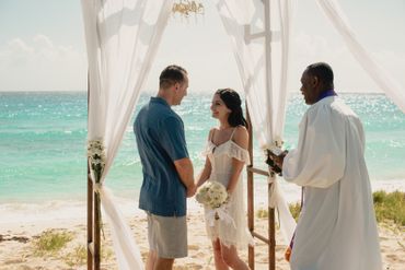 White beach short wedding dresses