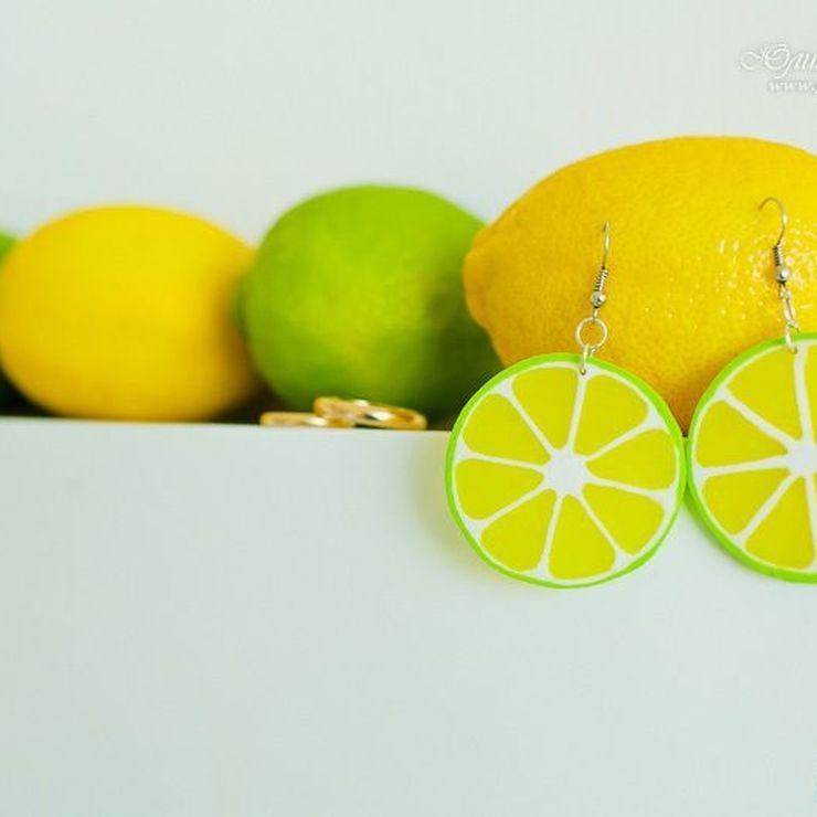 Yellow jewelery