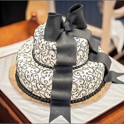 Grey wedding cakes