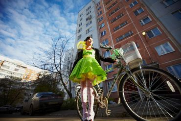Themed yellow bridal style