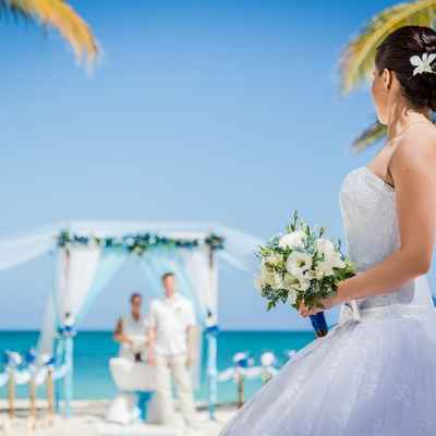 Overseas real weddings