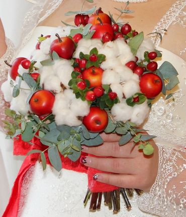 Fruit autumn alternative wedding bouquet
